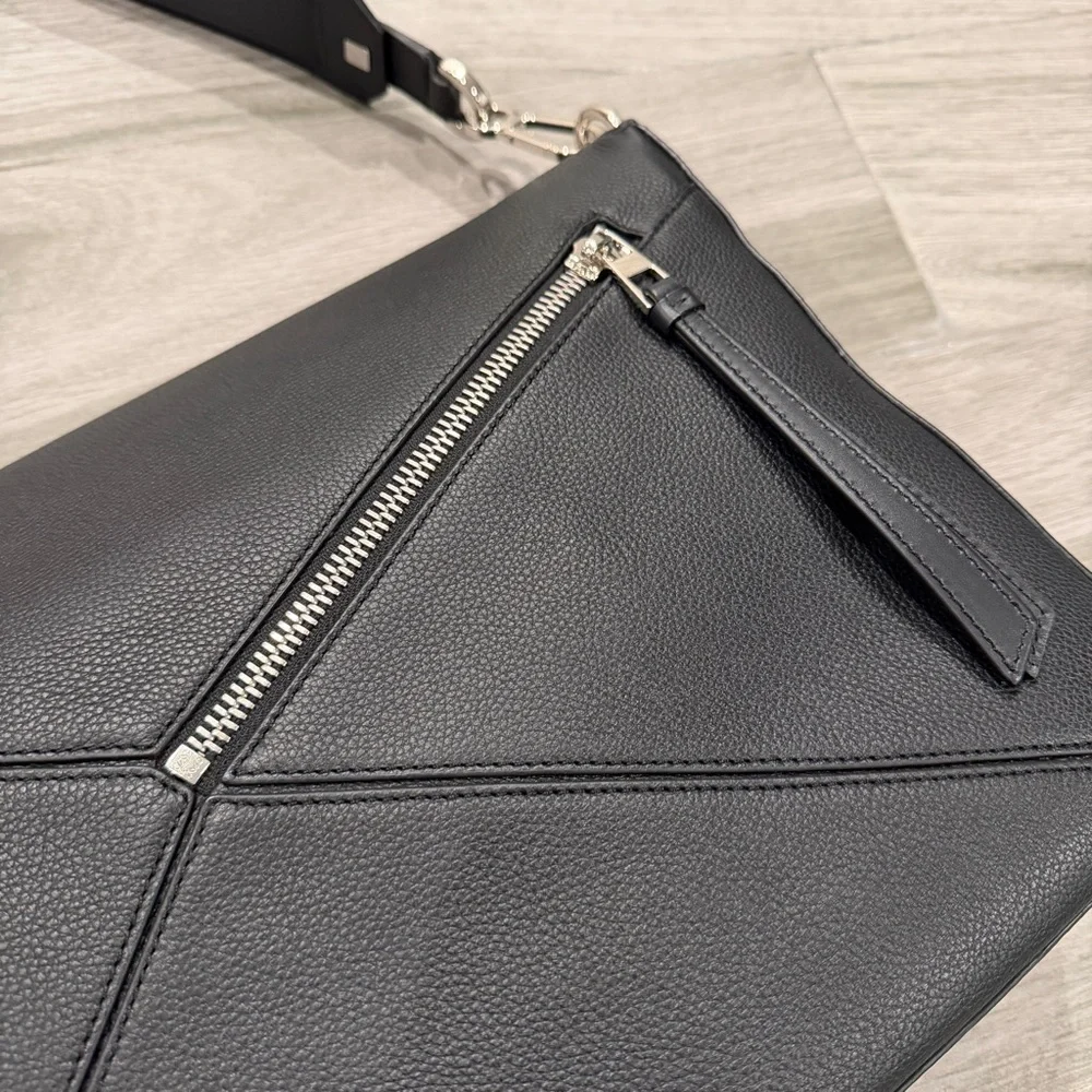 Loewe Puzzle Black Messenger Bag